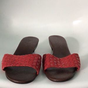 Women’s sandals